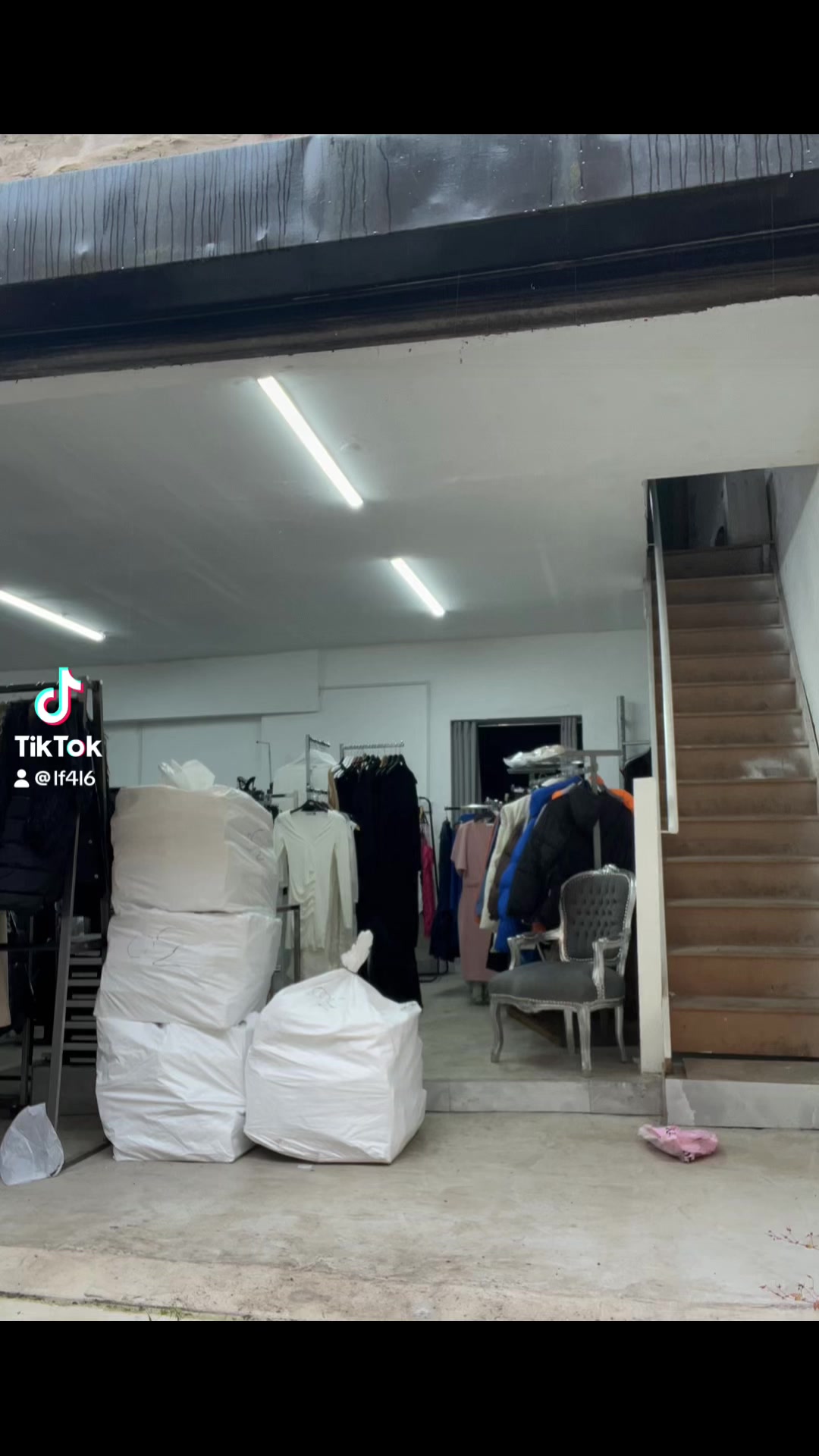 @Luxe Fashion 4 Less