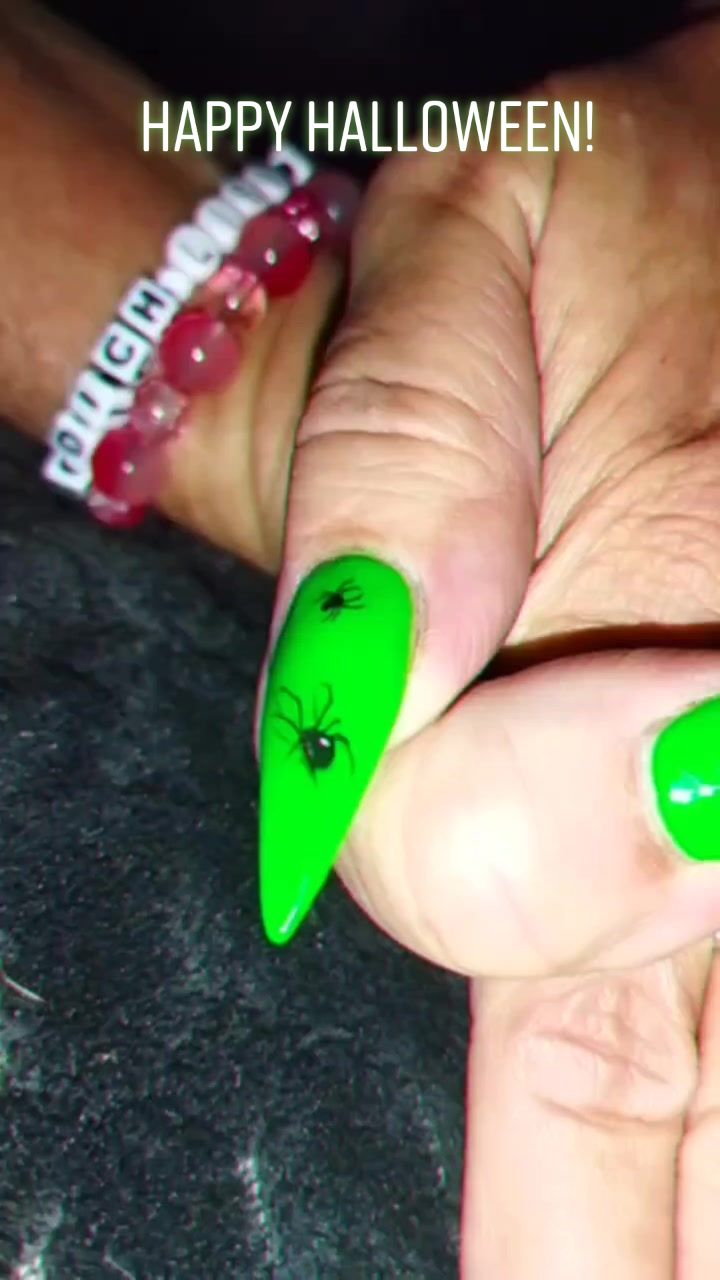 @Jenni