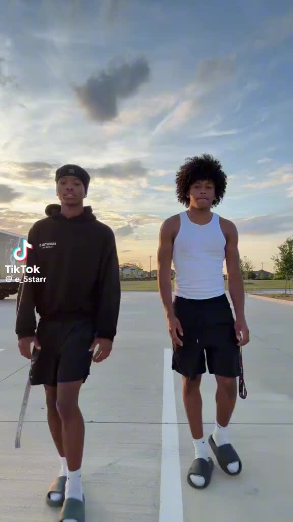 @strongkidJoe!