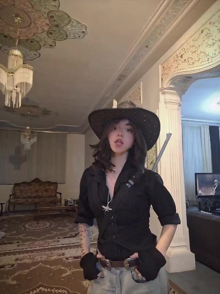 @𝗔𝗿𝗺𝗶𝗹𝗮ᖭི༏ᖫྀ