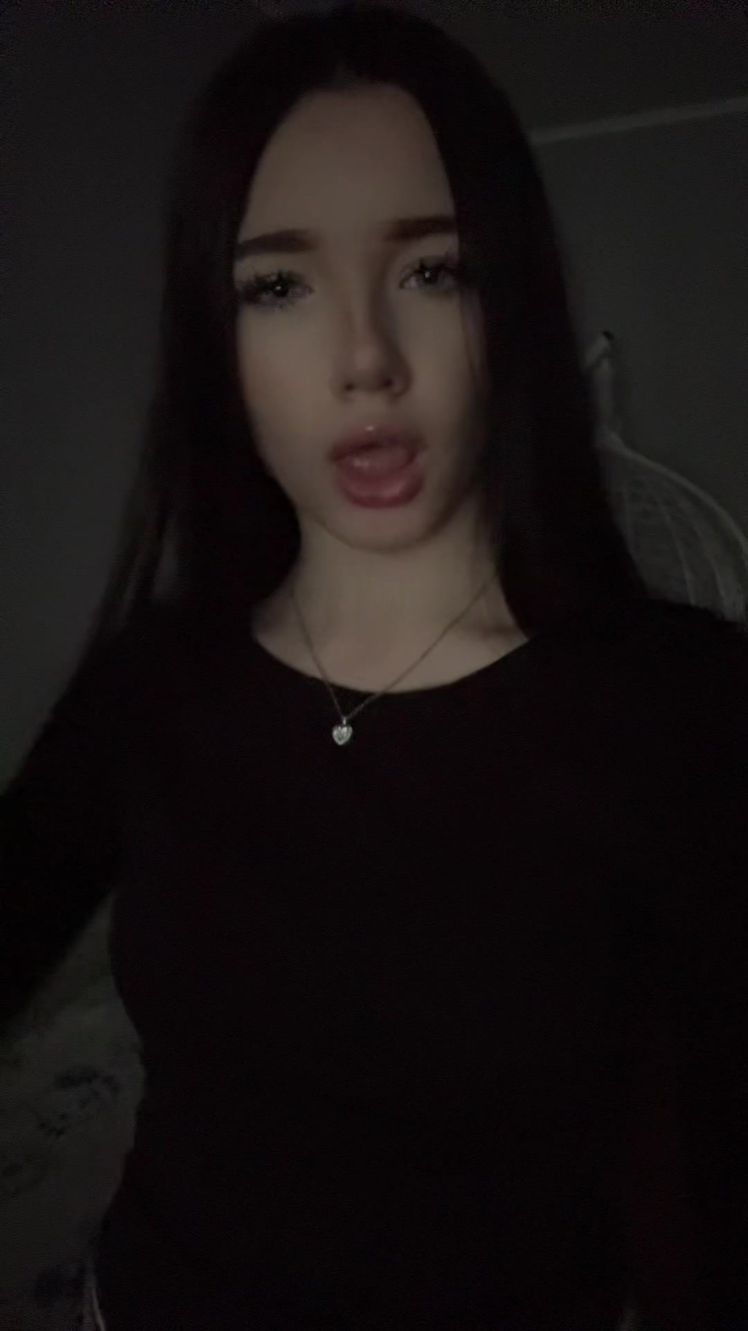 @диша