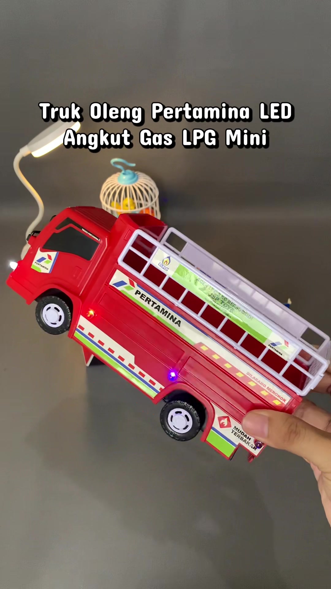 @AR27 TOYS