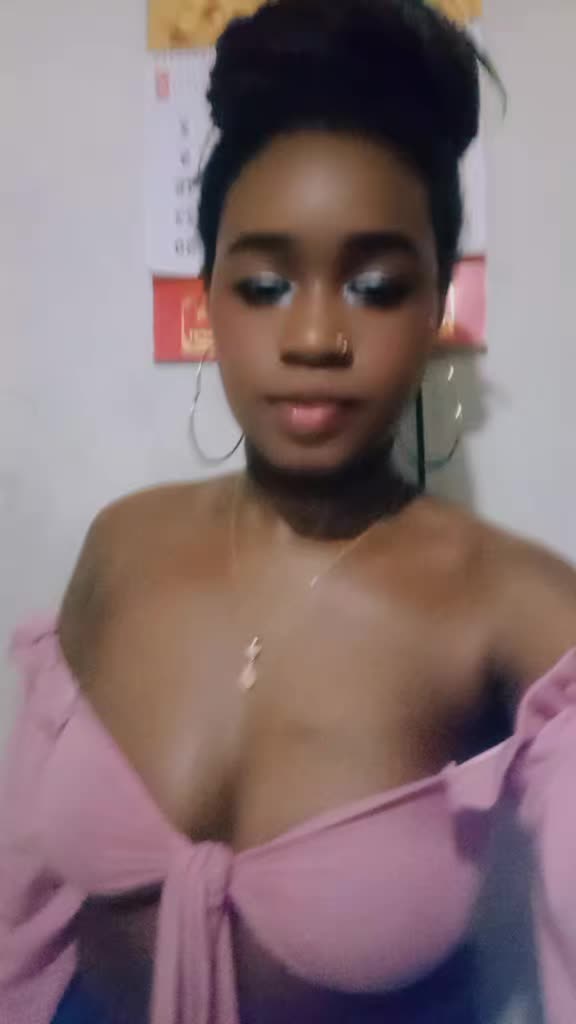@modelo leona