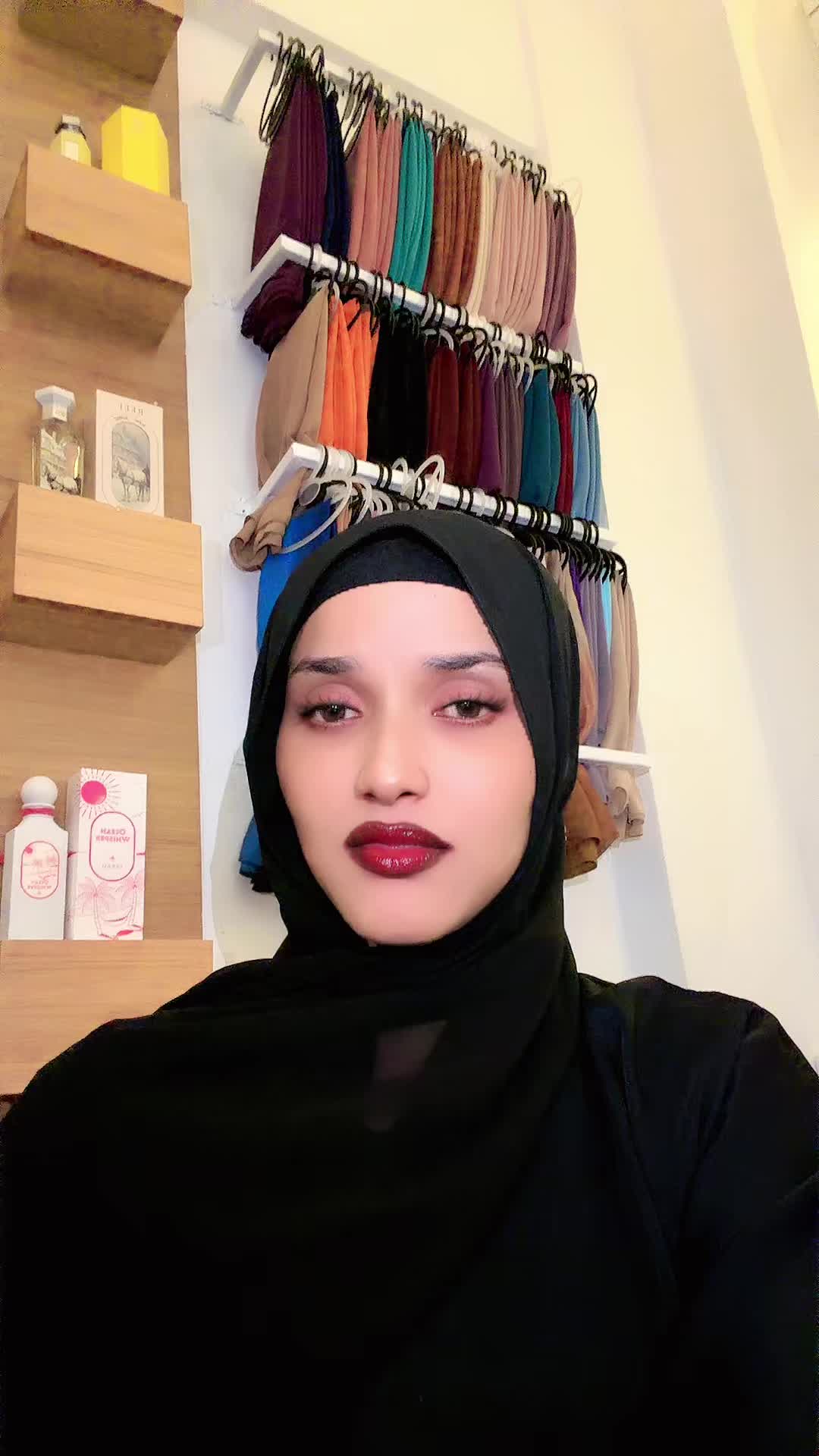 @Queen Ritaash🍓🦋