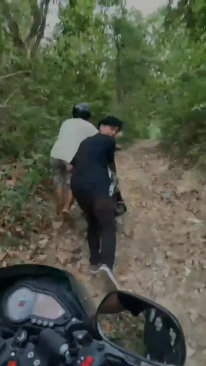 @GURUNG__SUMAN