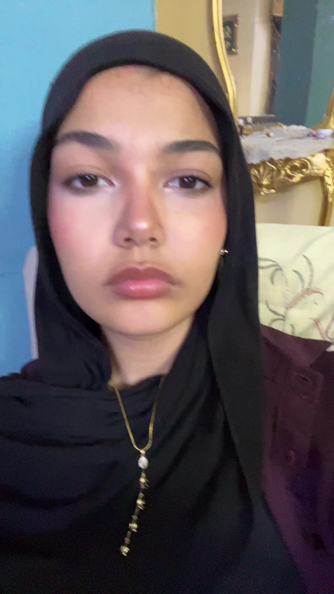 @على ما اظن اسمي نانسي