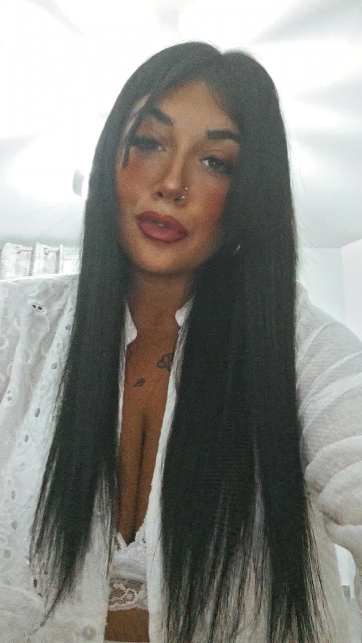 @Flory Longo 🌶 🖤