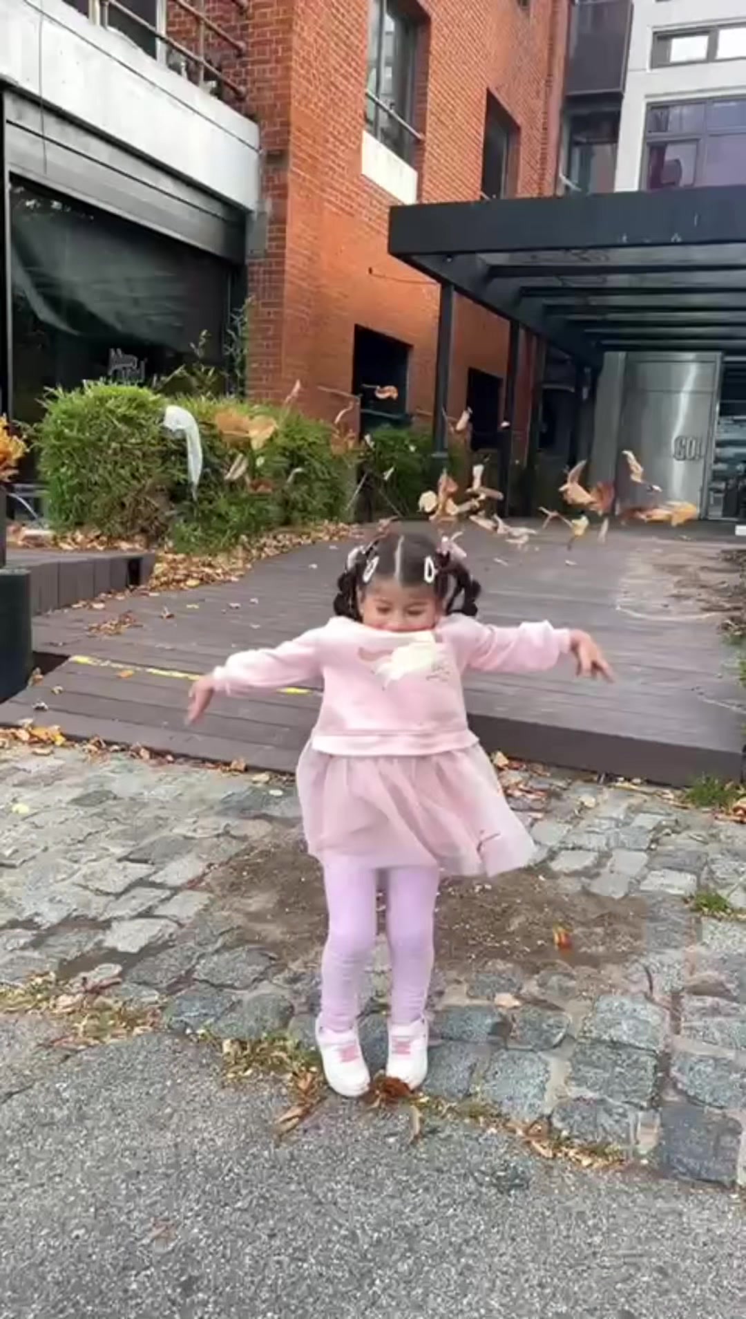 @LUISA MARILYN