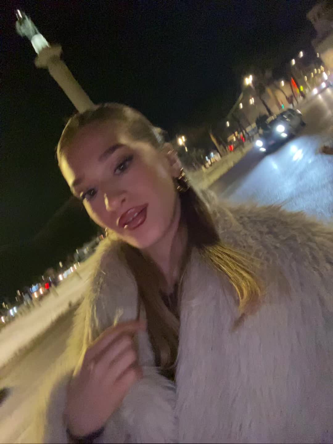 @𝒳𝒽