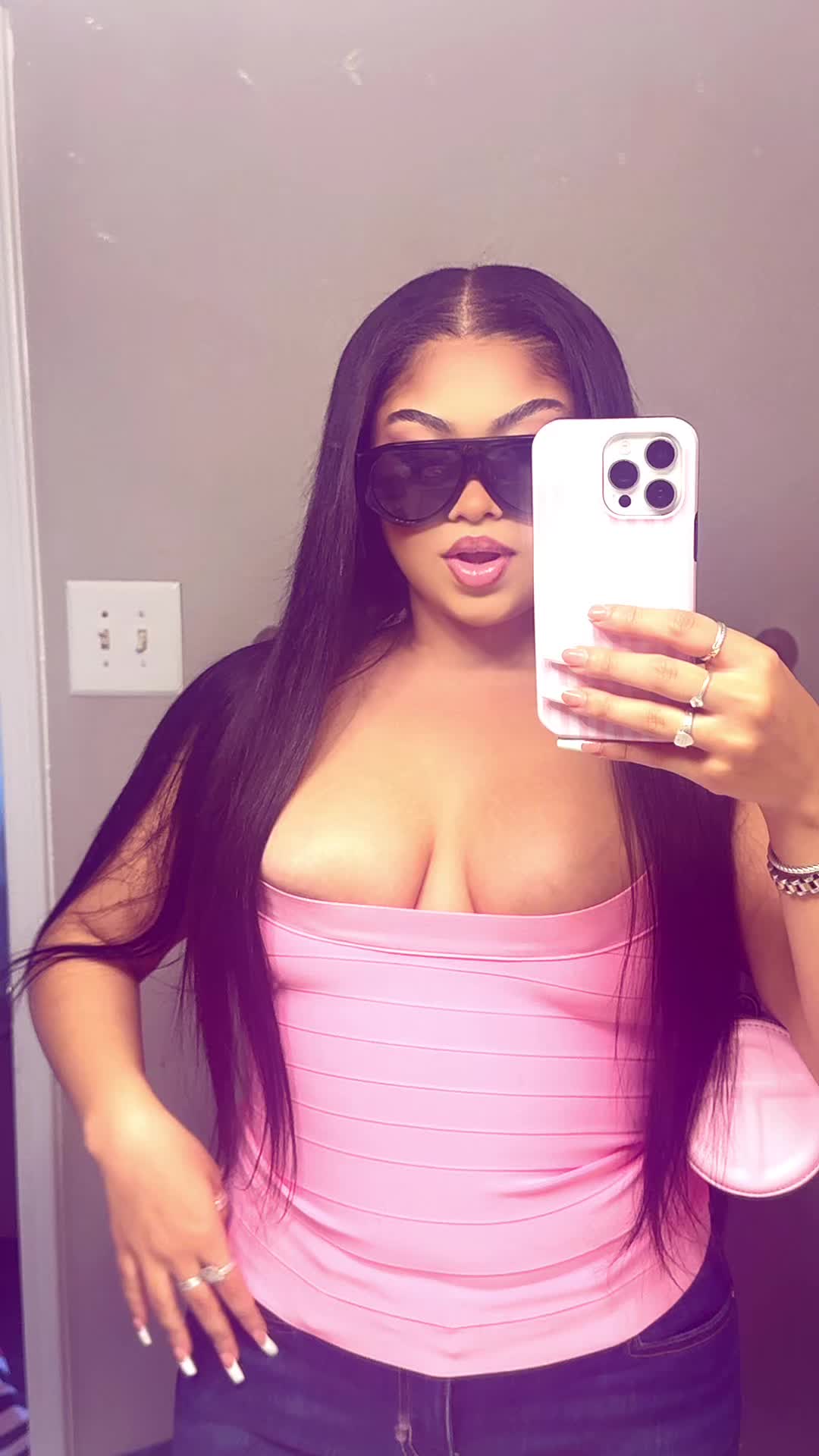 @meraibroussard