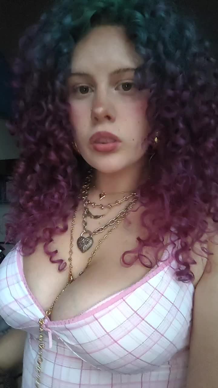 @Nina 🦛