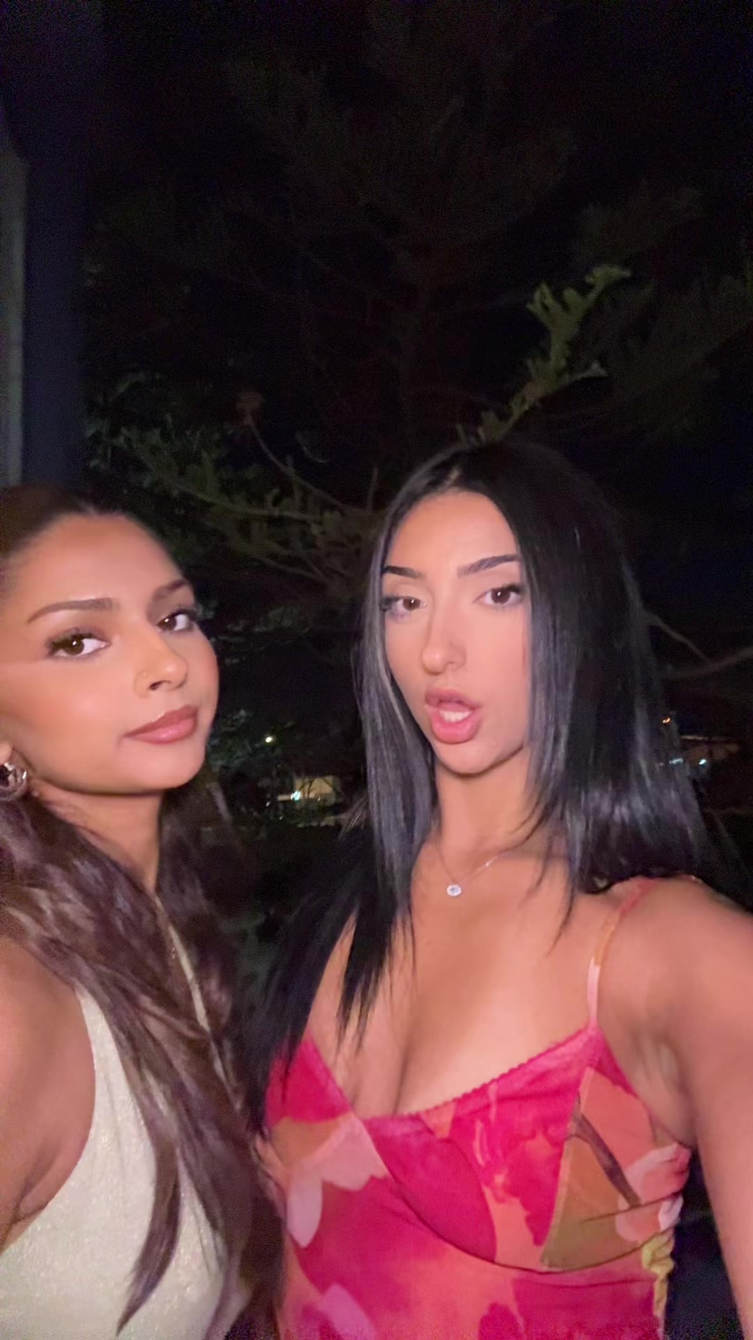 @Gia