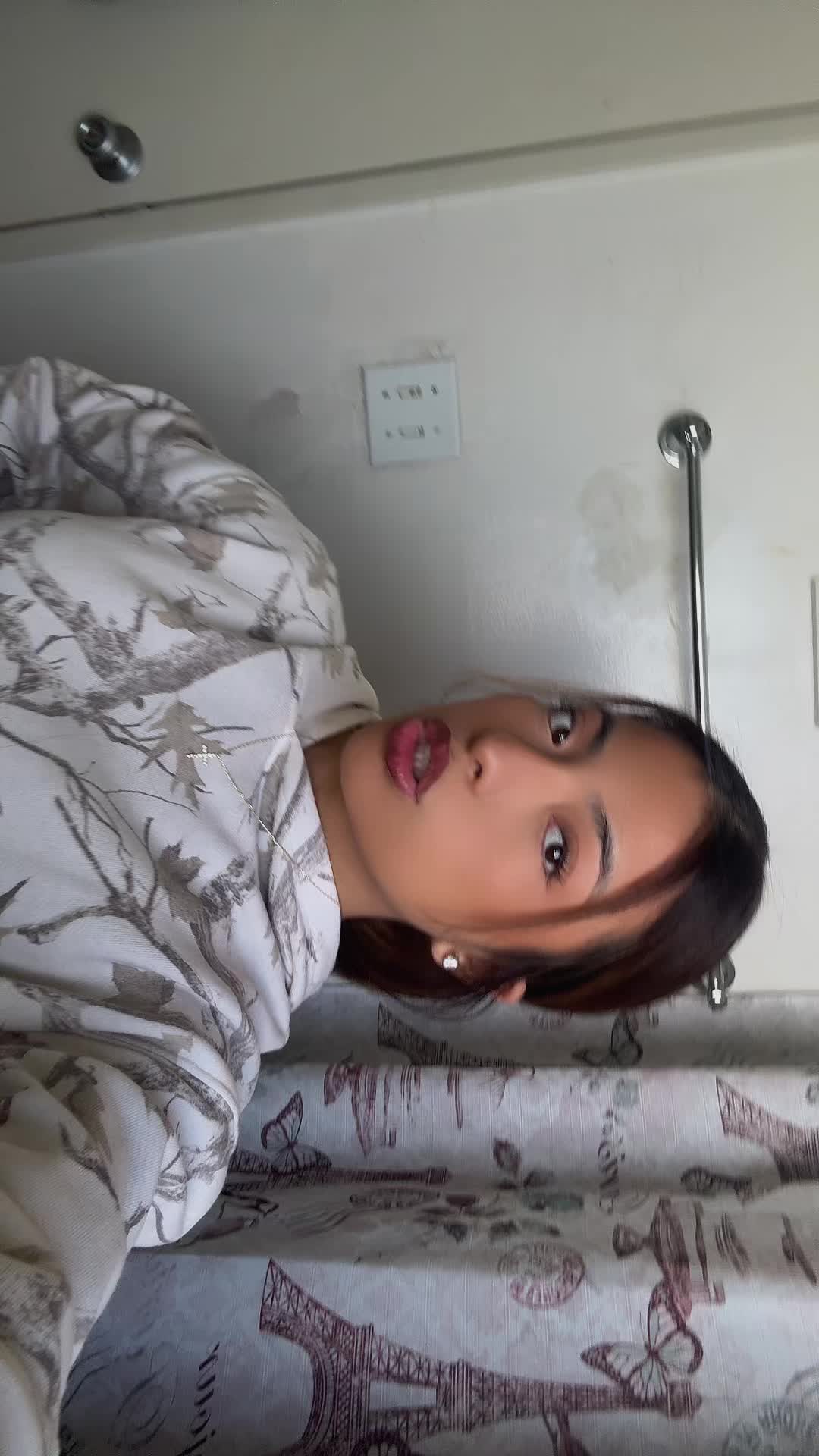 @Camila Castro
