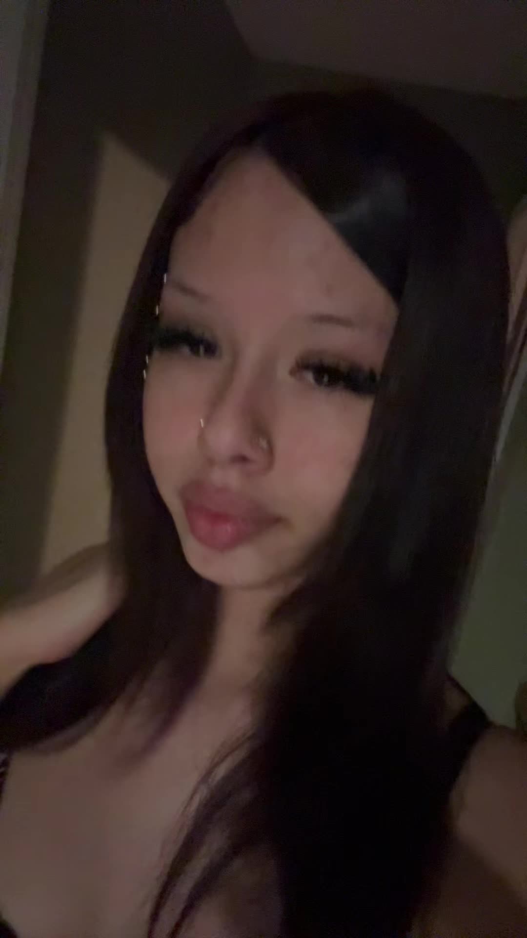 @⃟