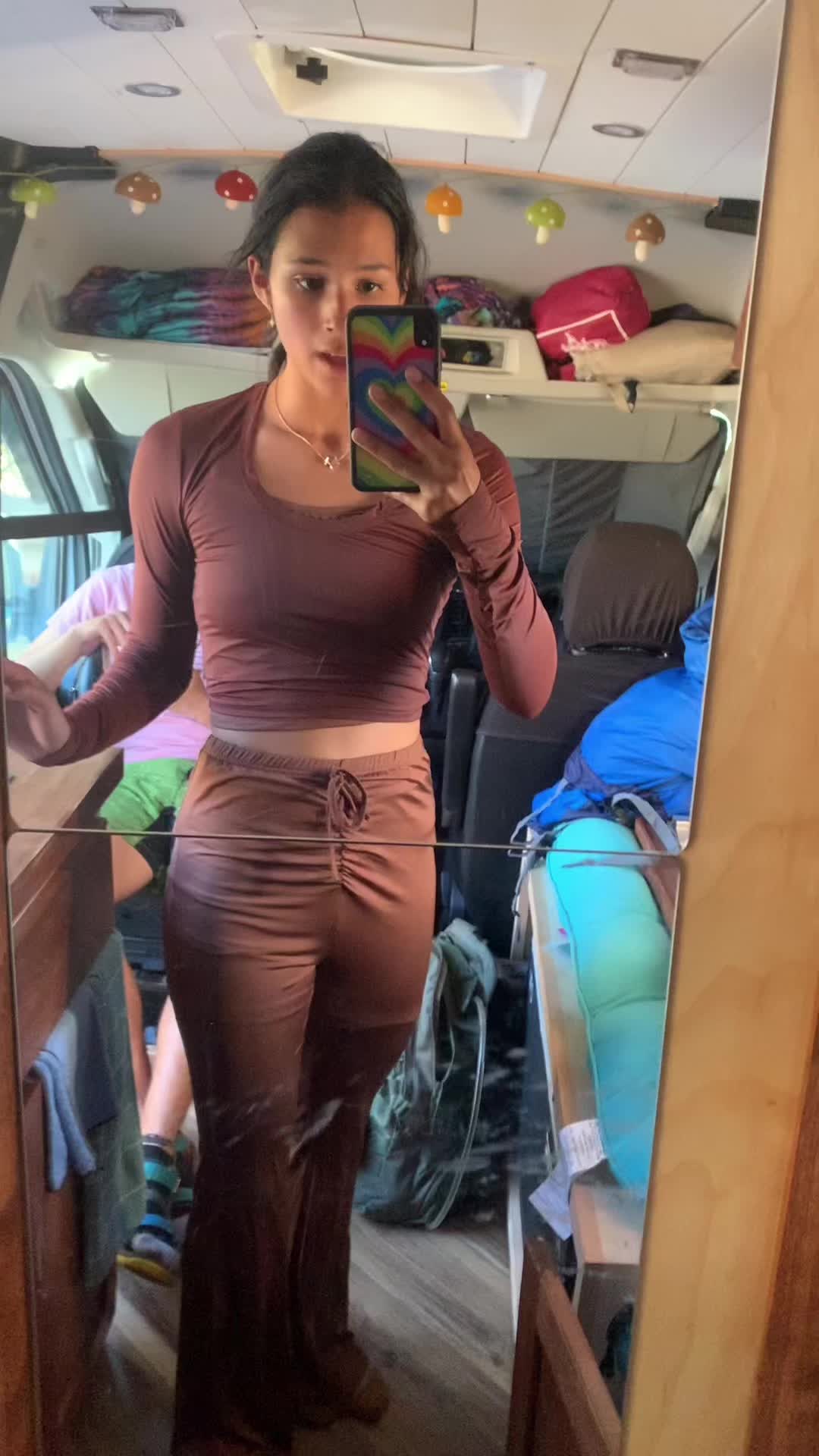 @Reina 🌈 | Radiant Raver 🖤