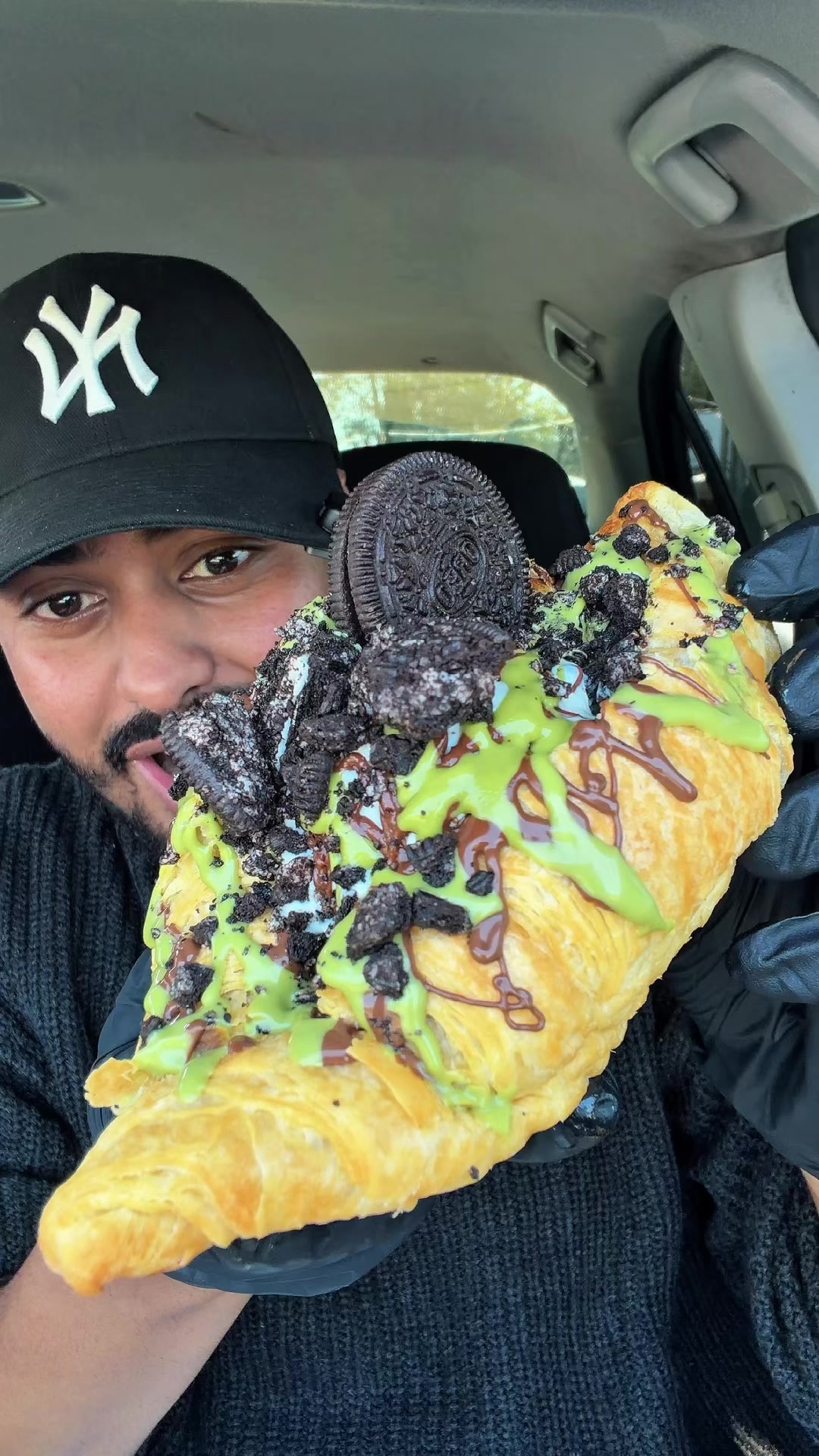 @hassounaeats