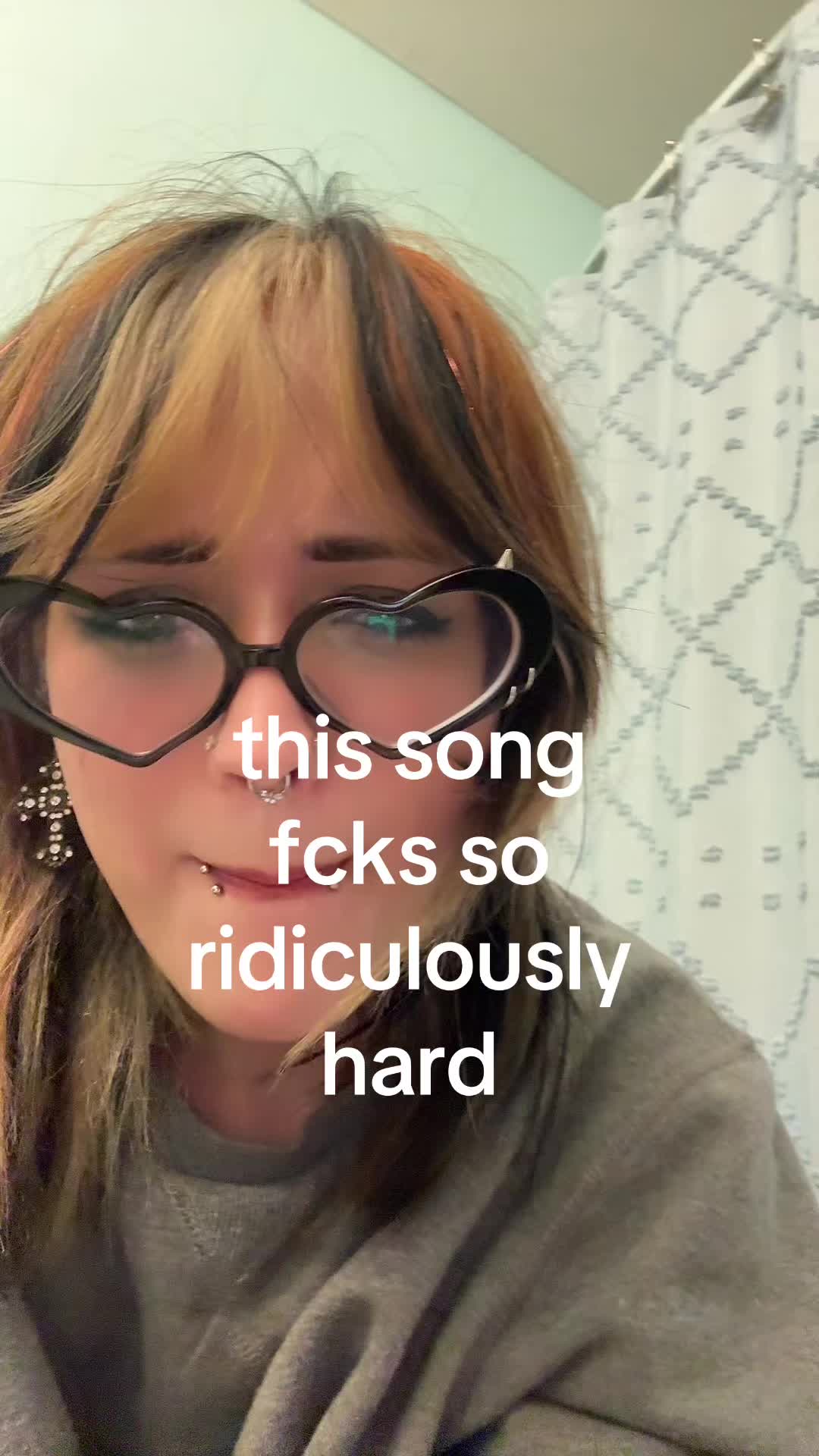 @evie 🦢✧˖*&deg;