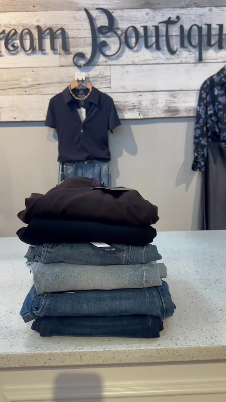 @mainstreamboutiqueCLT