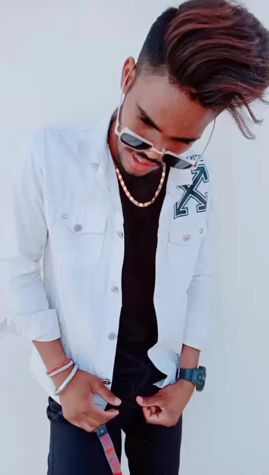 @😎👑MANISH GODIWAL👑😎