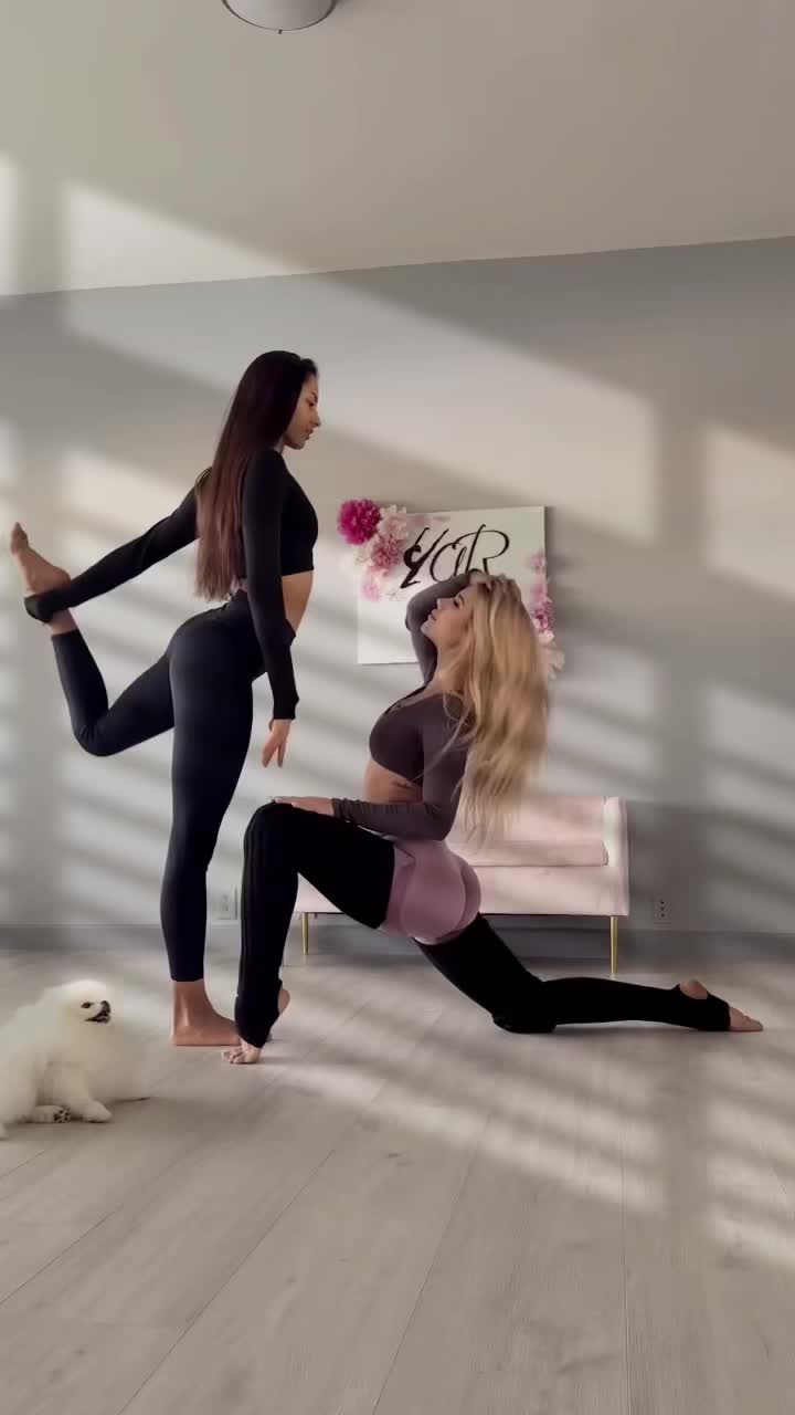 @Professional stretching studio