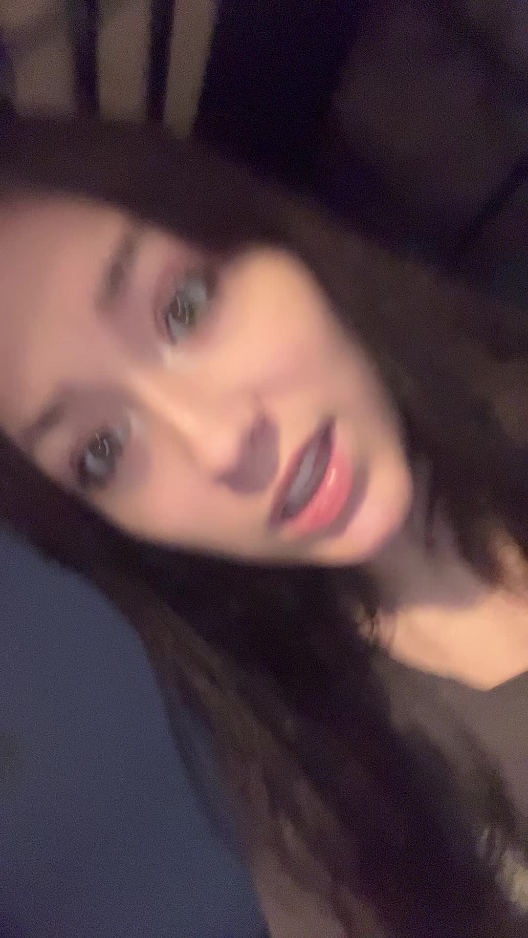 @Ava