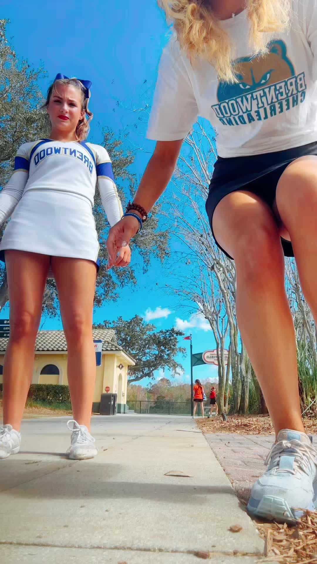 @Elizabeth 👩🏼&zwj;🦰