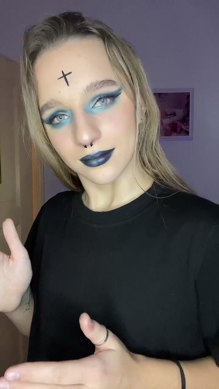 @Русская Рапунцель👑