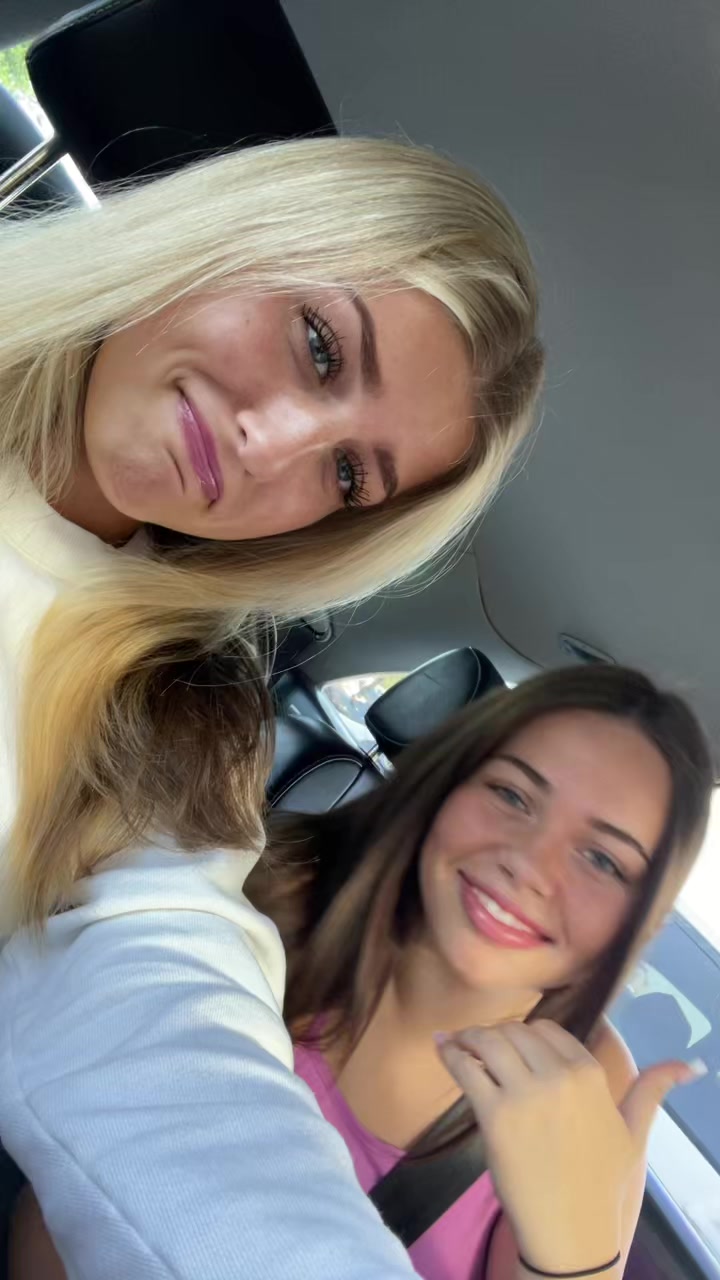 @blaudia