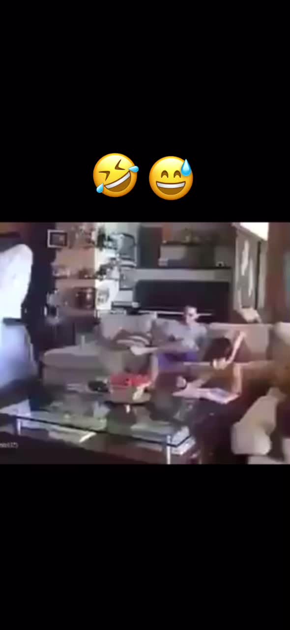 @idiocrate_