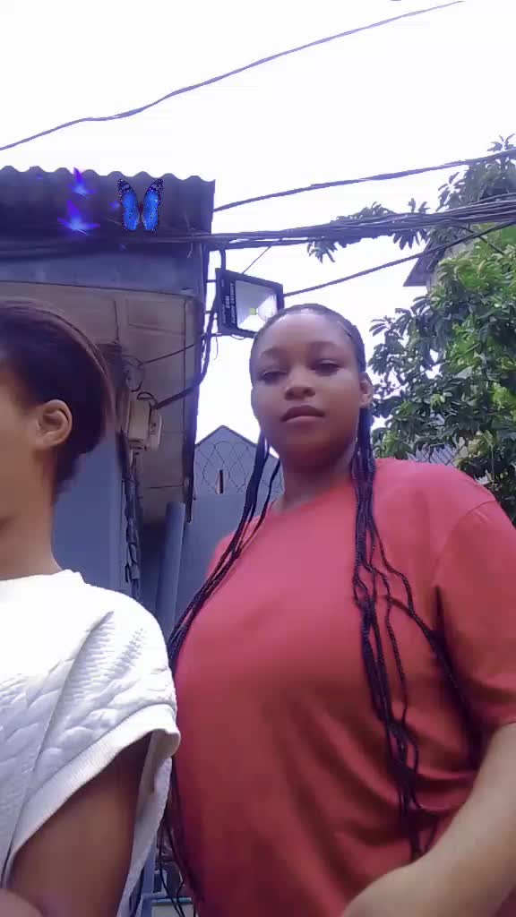 @busty baddie 🥰💃