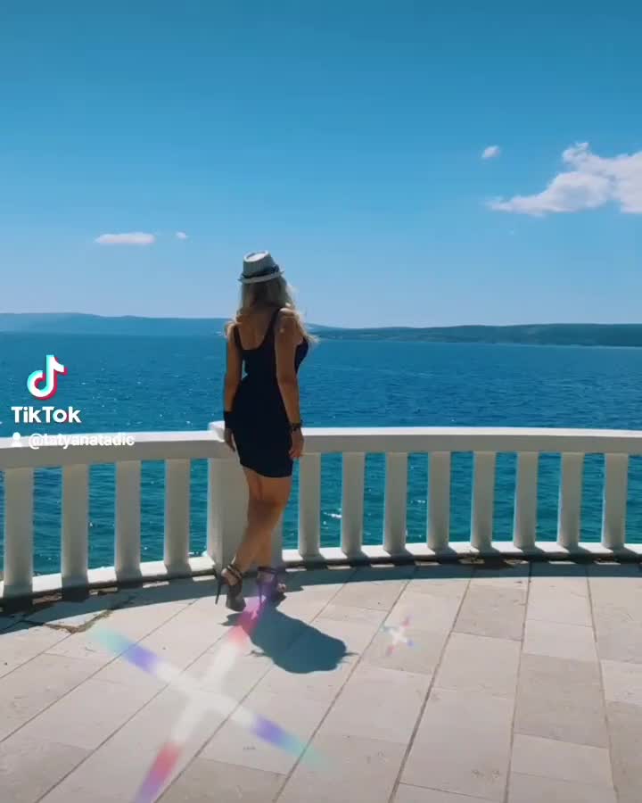 @Tatyana Tadić