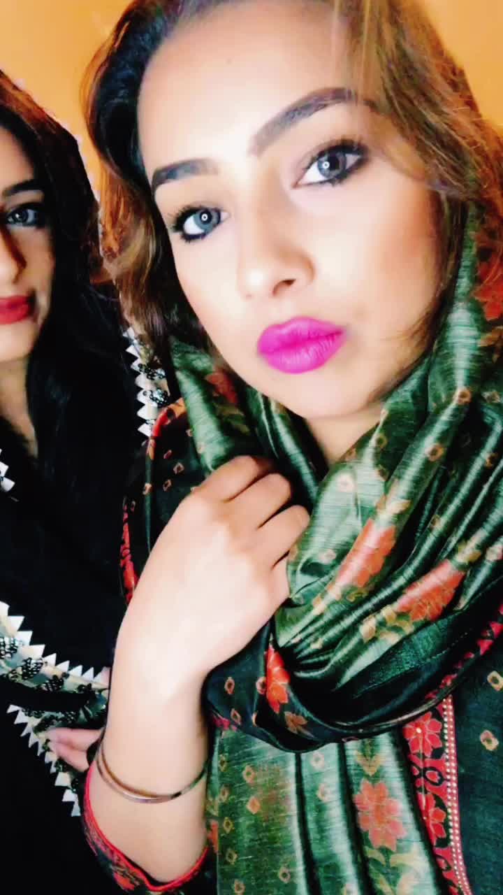 @KAUR ✨