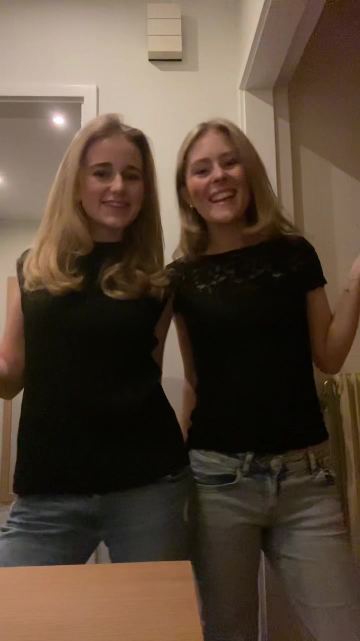 @ELLAAA