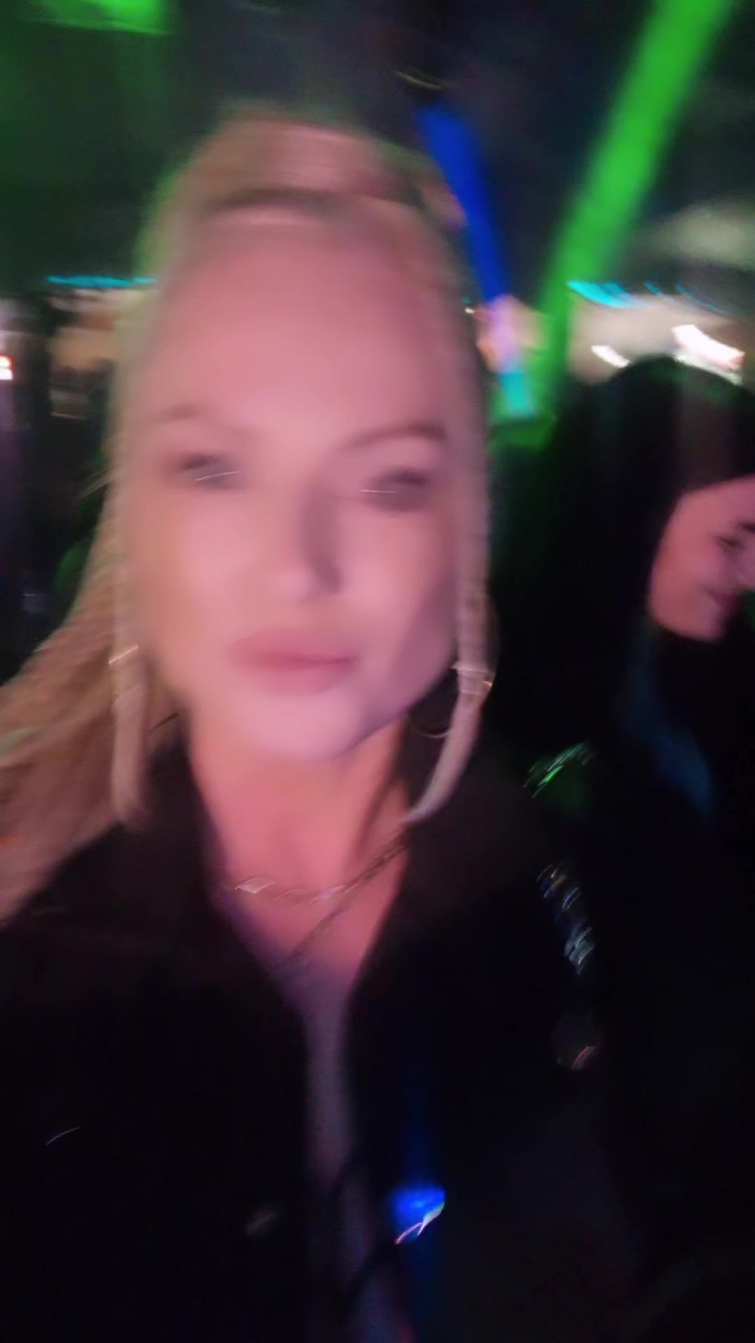 @BUENOS