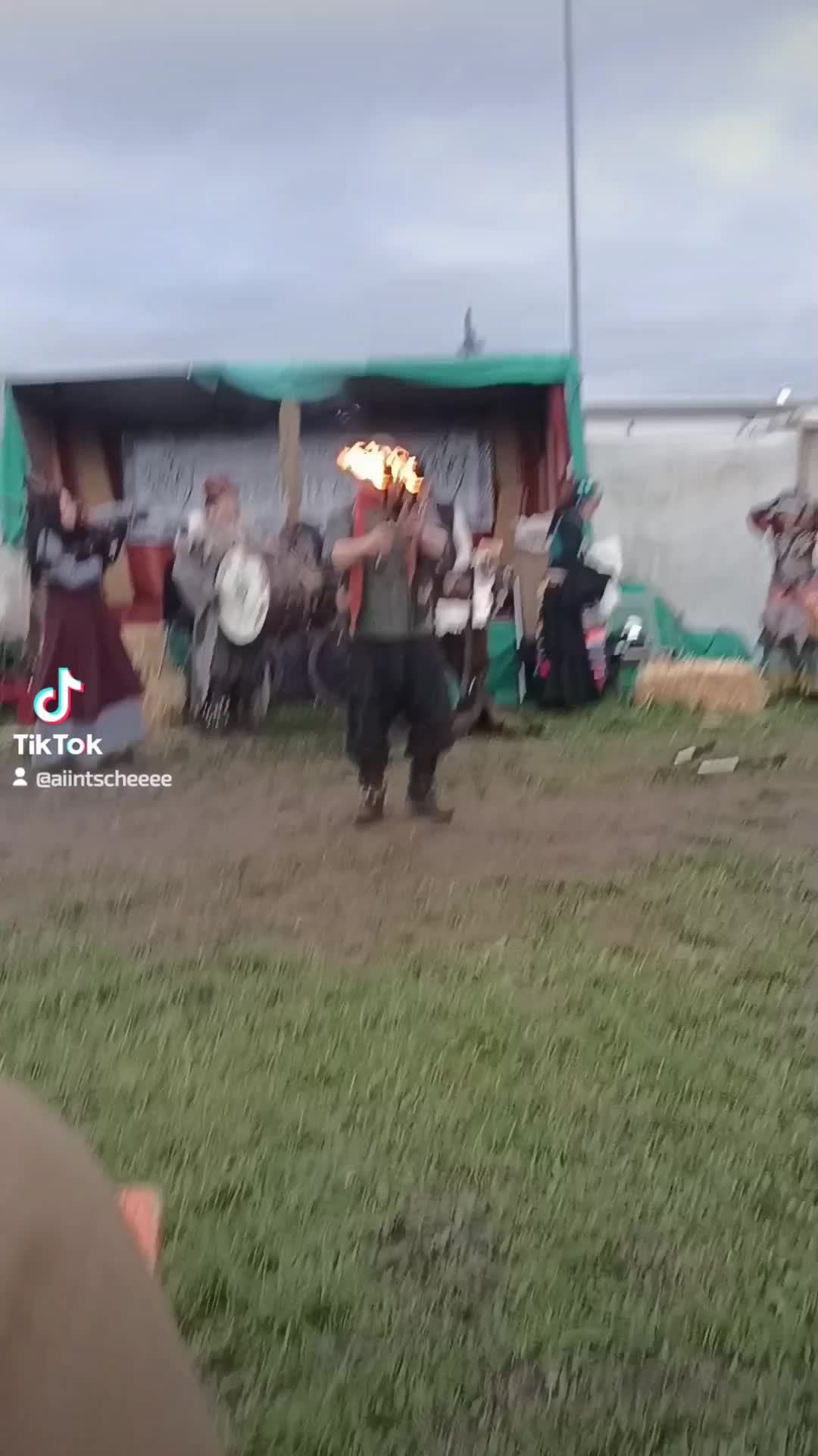 @ᛏᚢᚱᚨ᛫ᚱᛖᛁᚾᚺᚨᚱᛞᛏ᛫