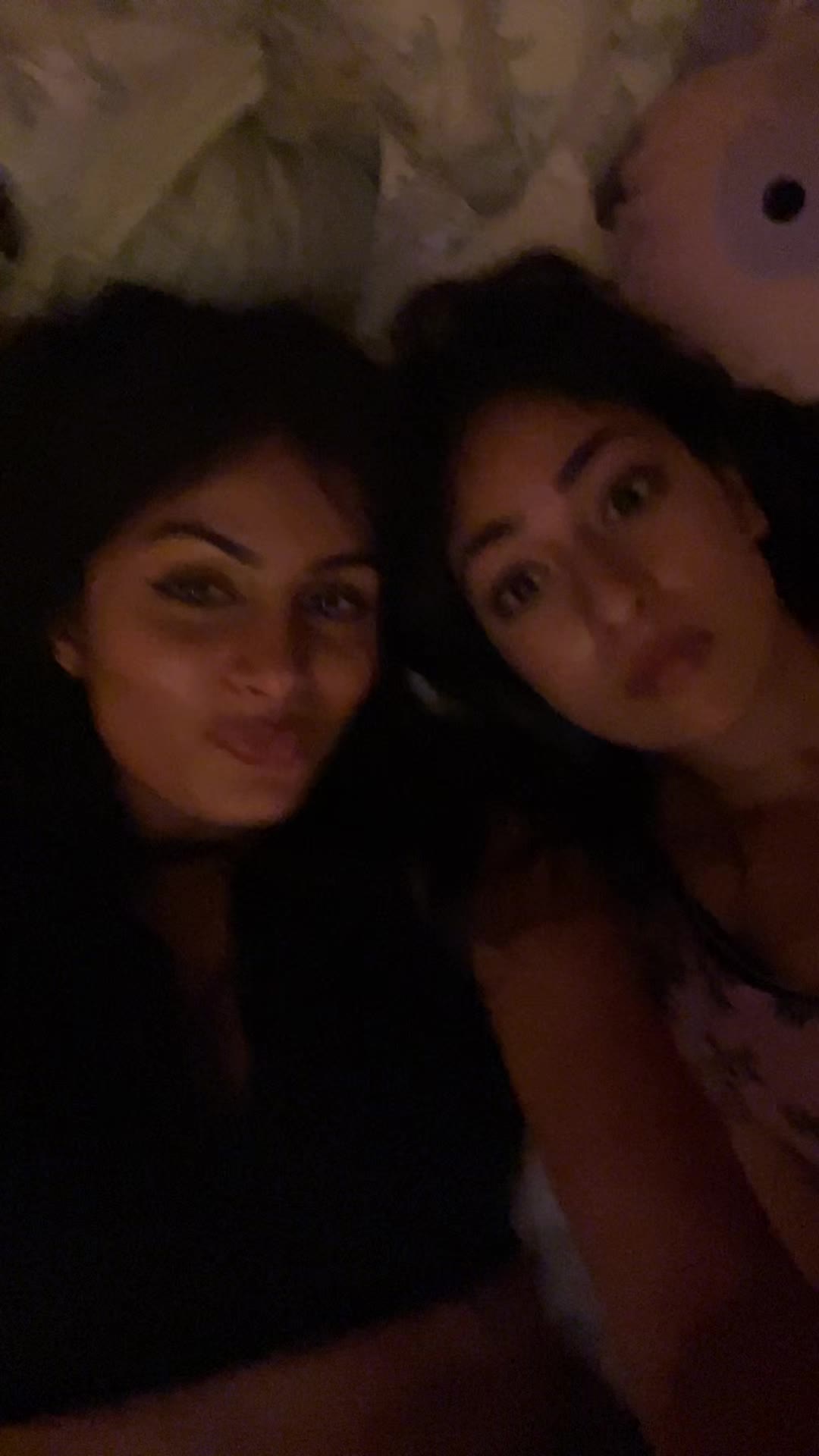 @Sakshi🦎🍋🌶