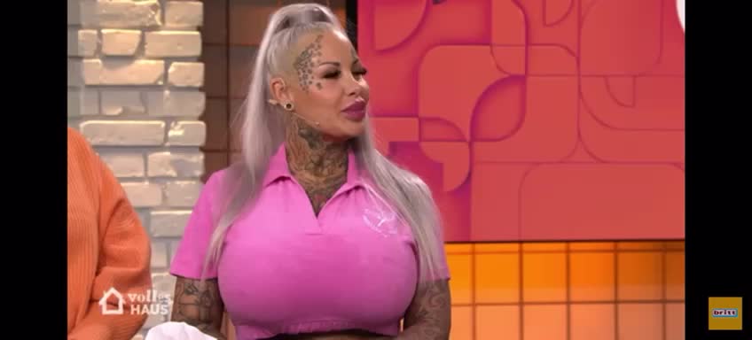 @Laura Pink