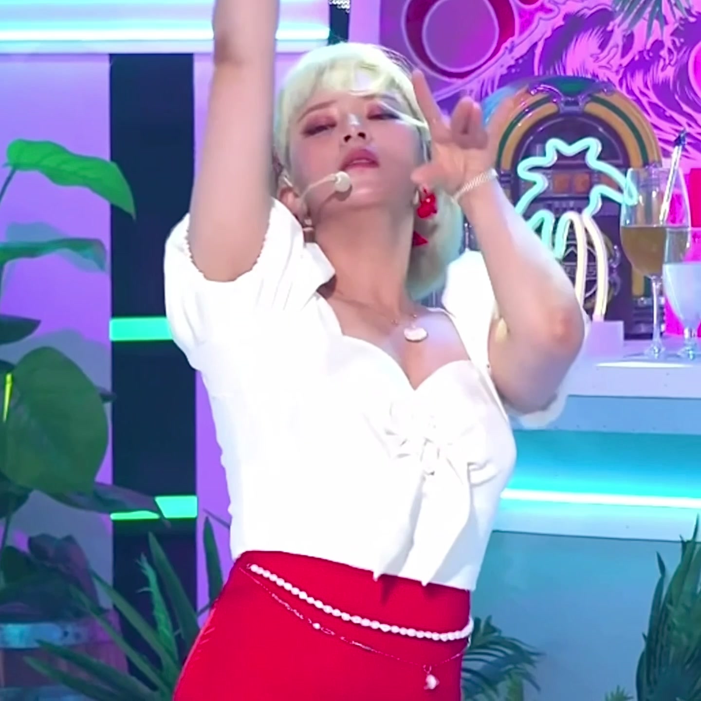 @jeongyeon and haseul vids
