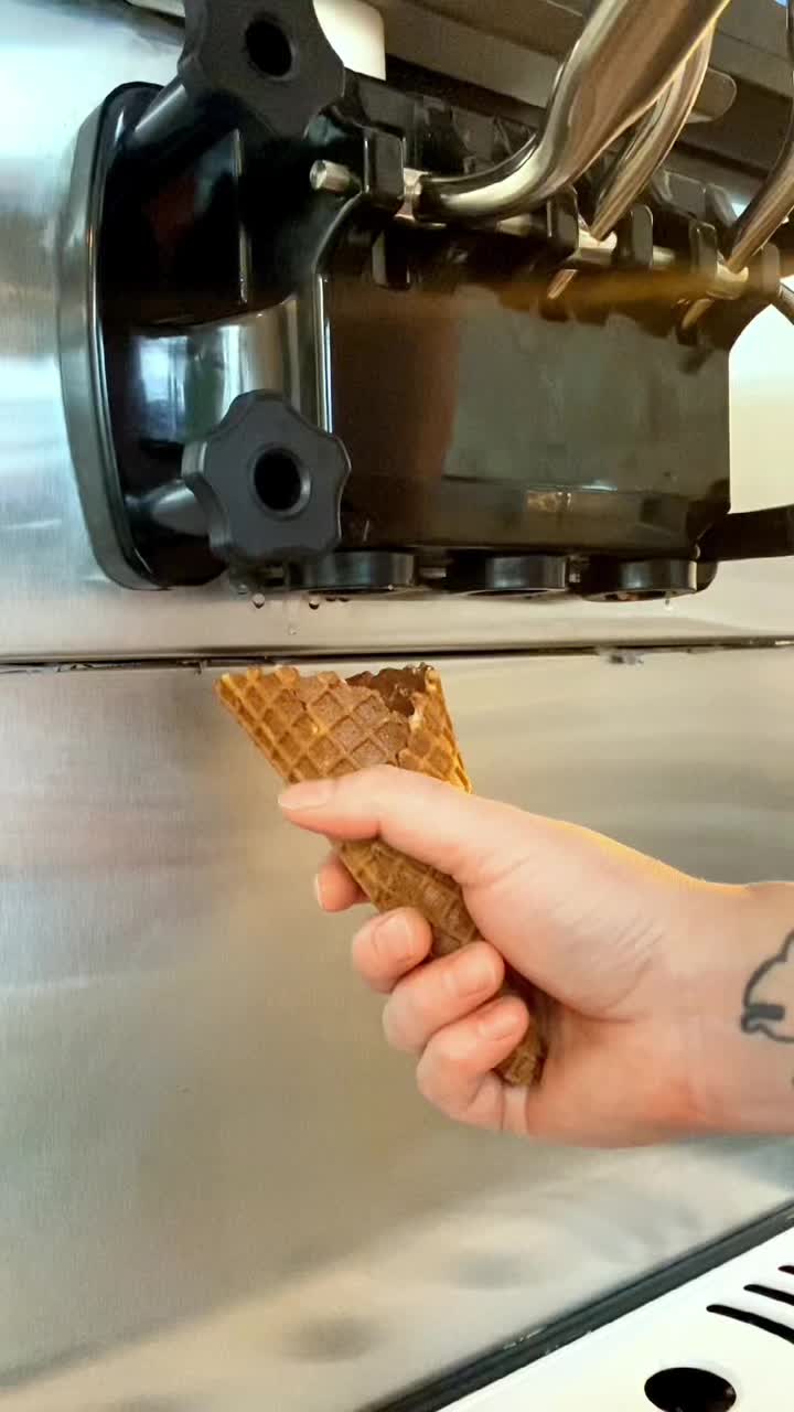 @JJHingsIceCream
