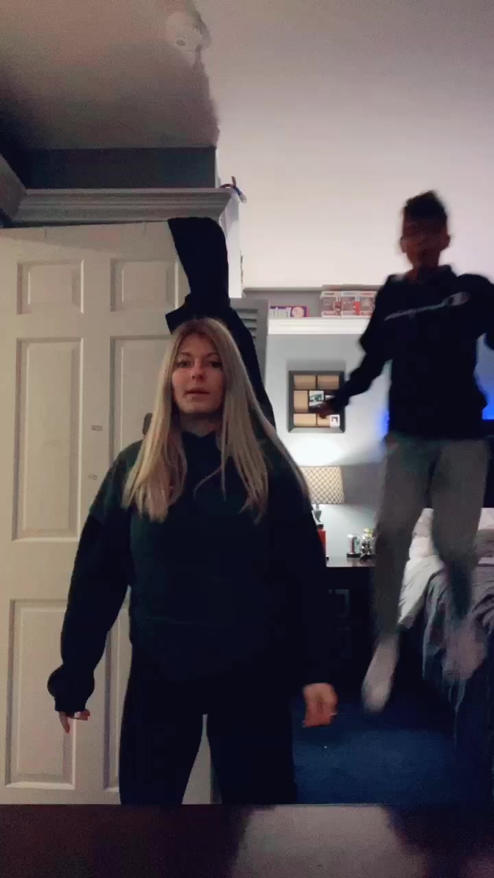 @chelsie_brozowski