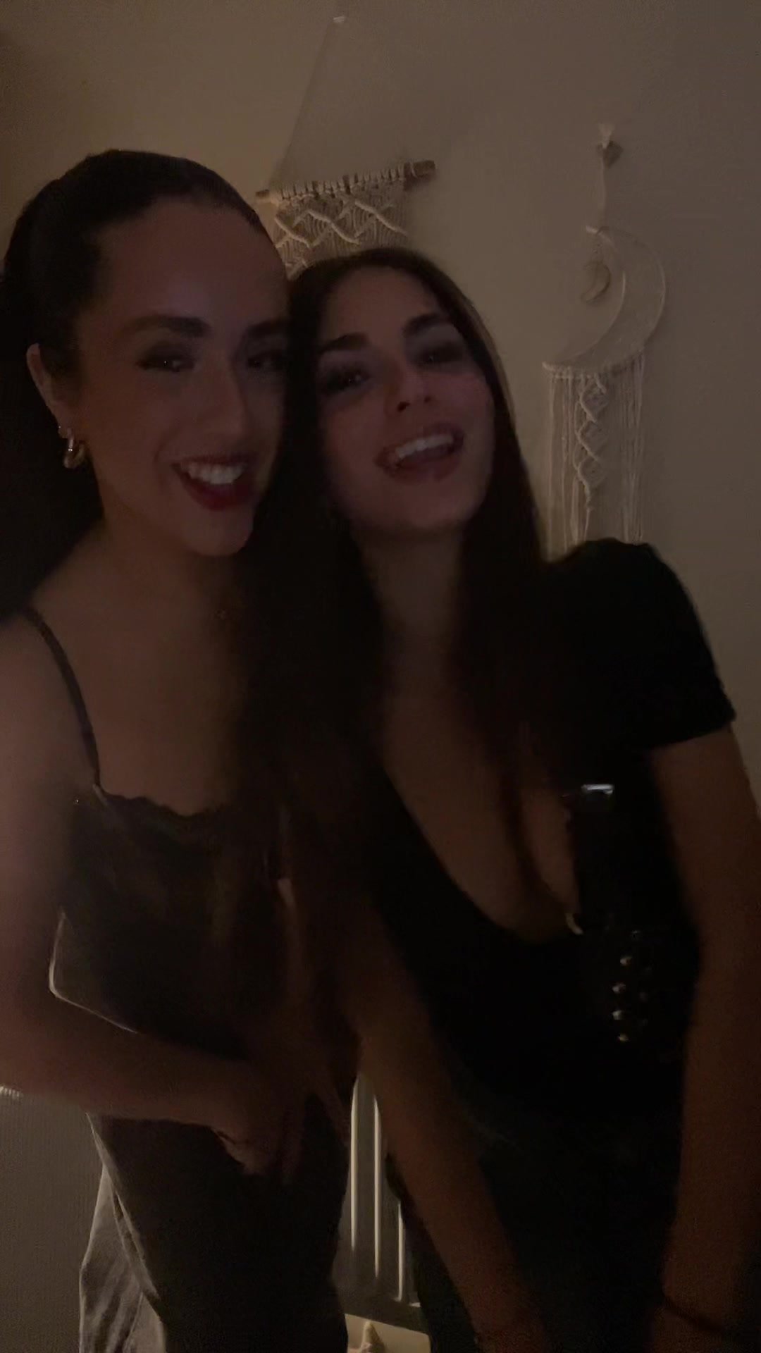 @Sienna