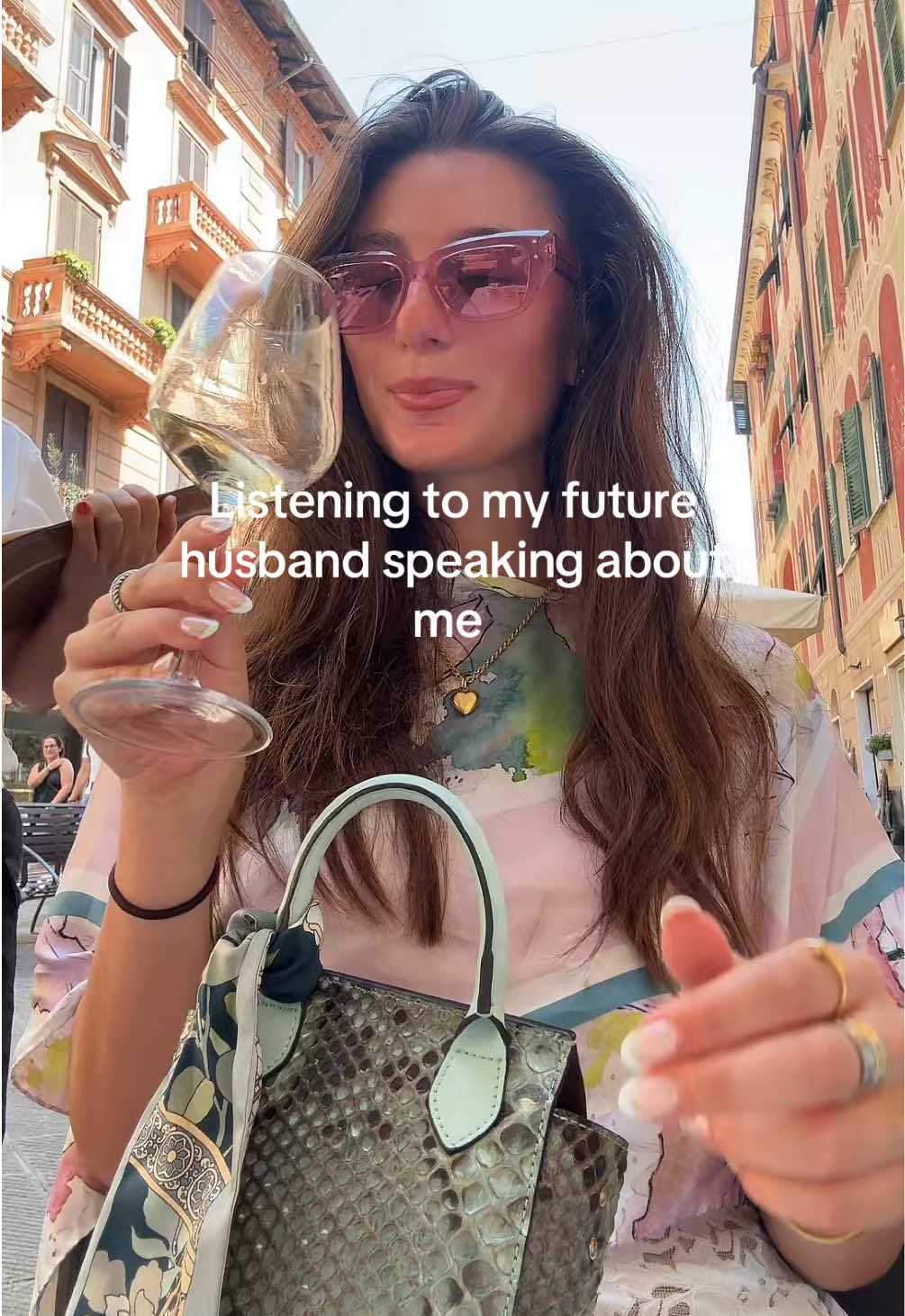 @Isabella