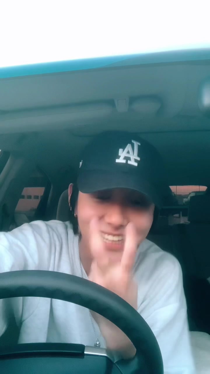 @JayNoen