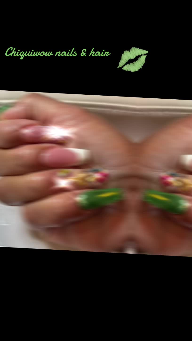 @chiquiwownails and hair