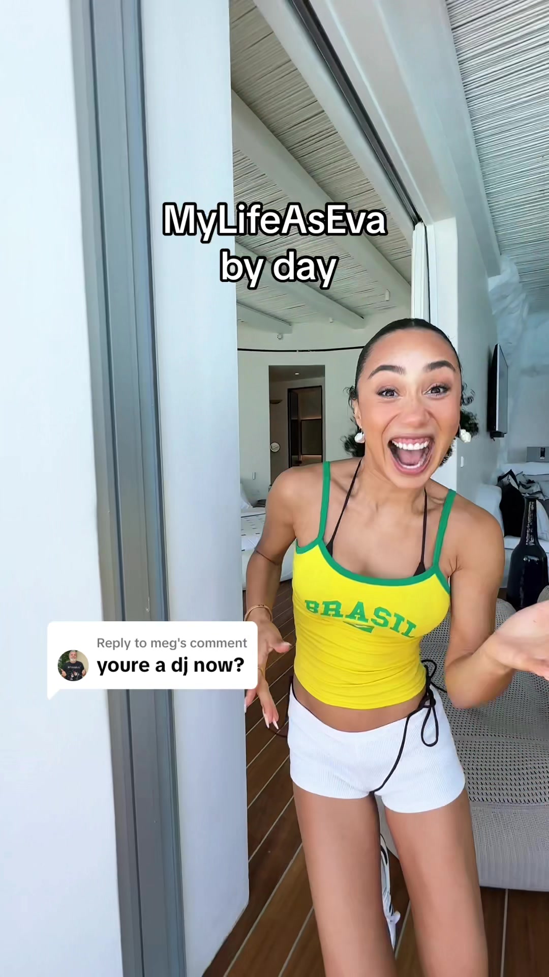 @Eva Gutowski