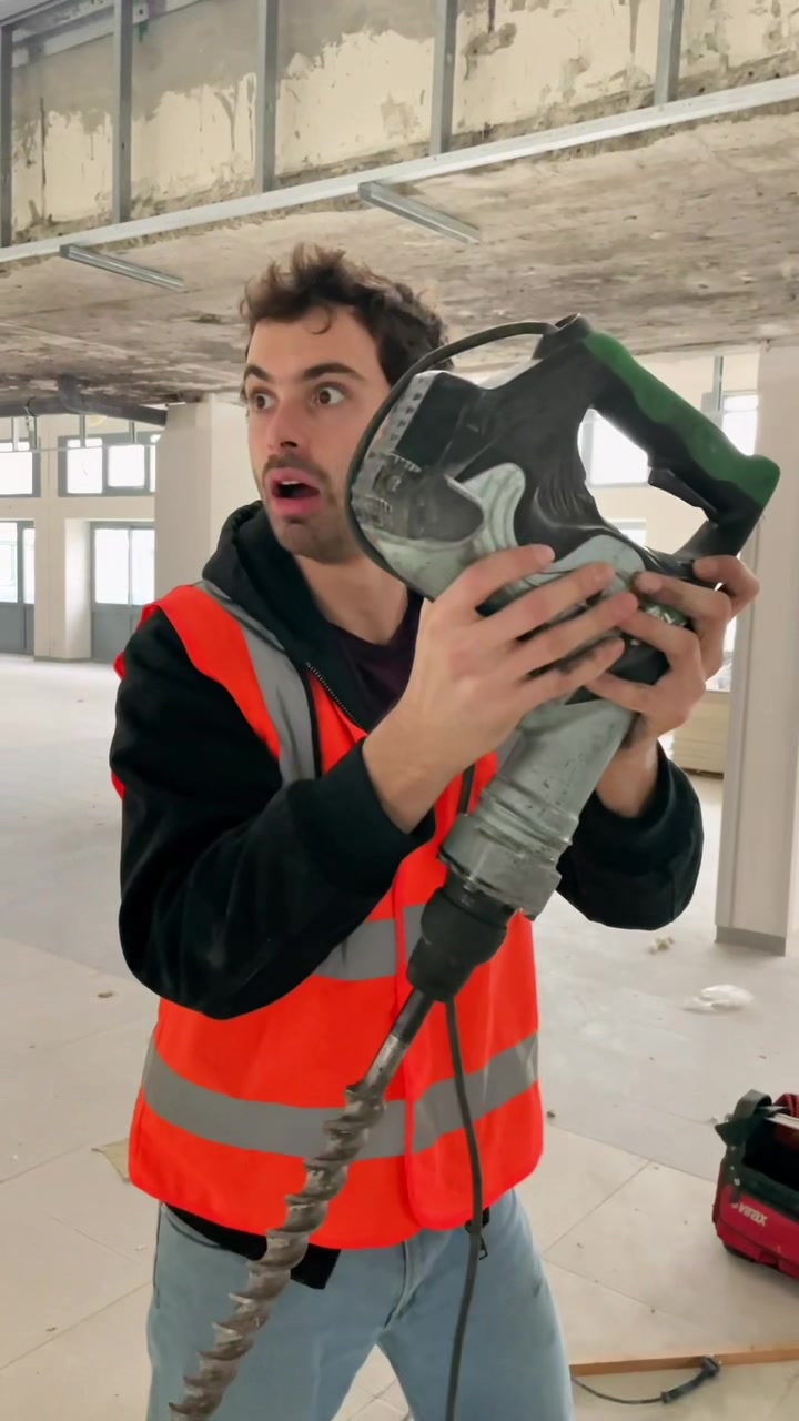 @SUPERMASSIVE
