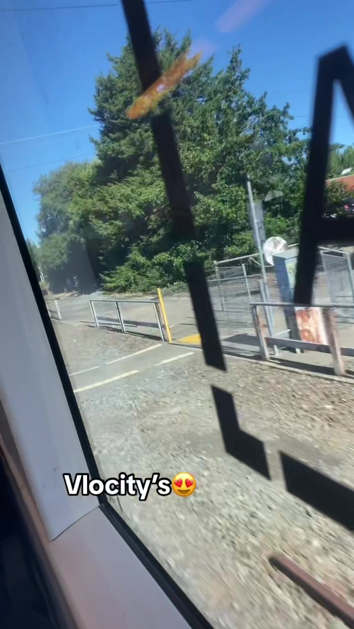 @J🅾️EY⁉️