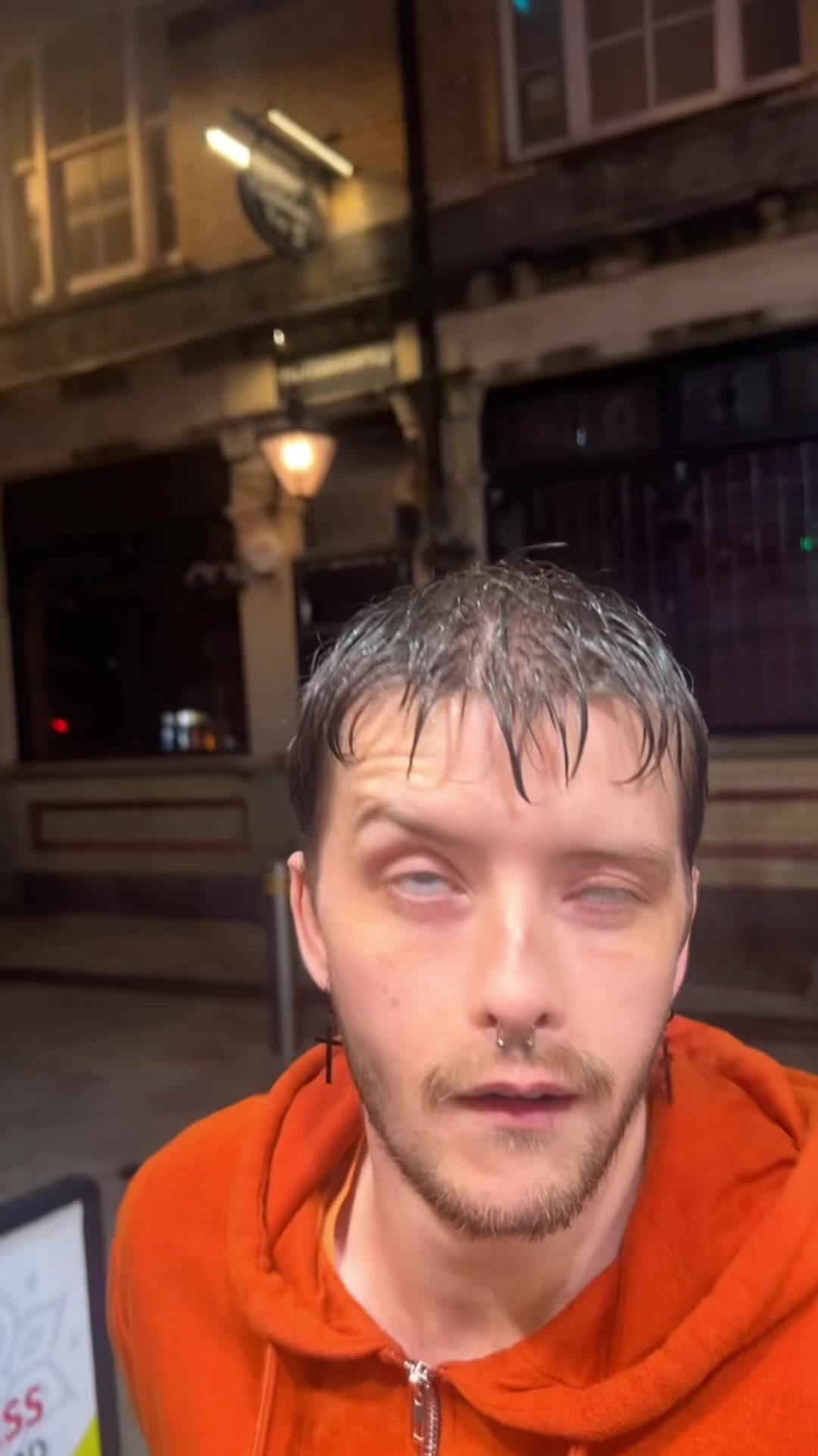 @danisback