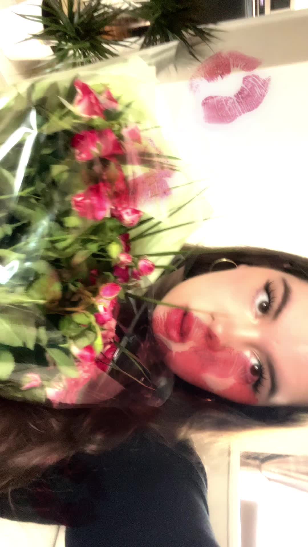 @isa <33