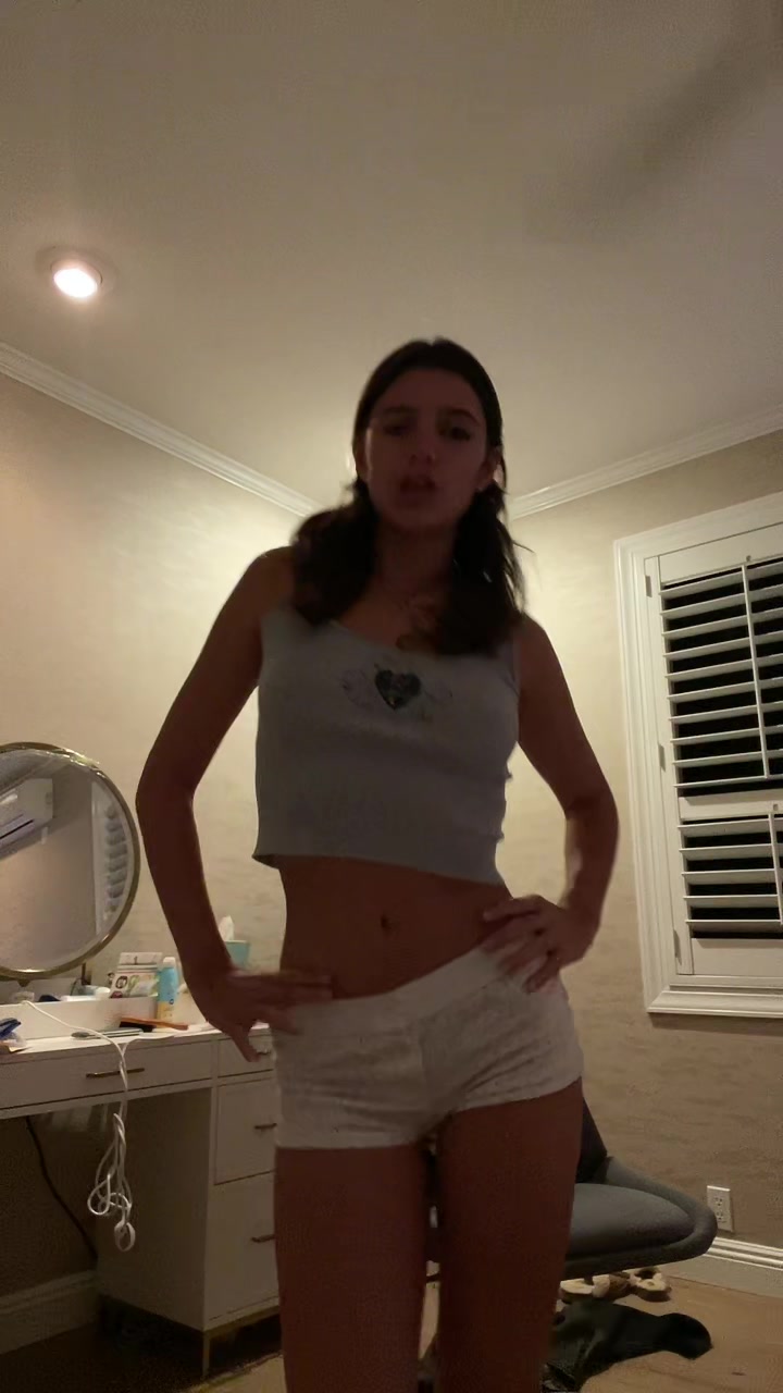 @izzy